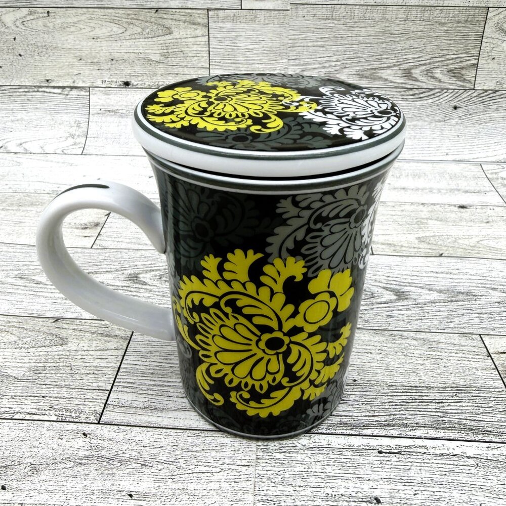 Vera Bradley Mug Baroque Barnes Noble 8 Oz Coffee/Tea Cup with Lid - Picture 3 of 7